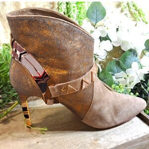 Ivy Kirzhner Bootie